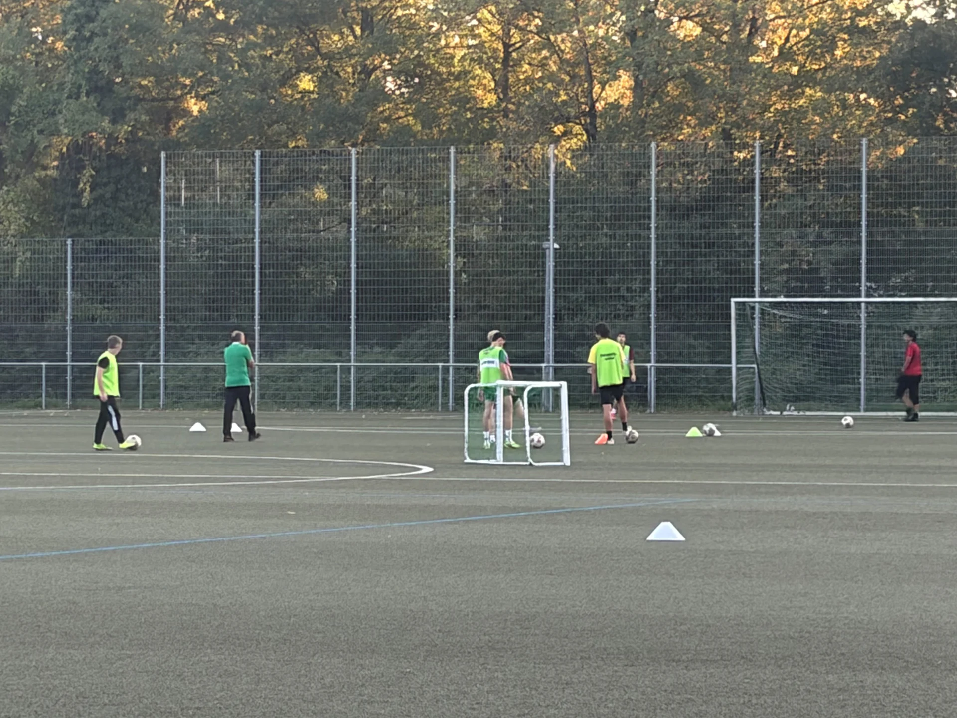 Header B Jugend Eintracht Stuttgart