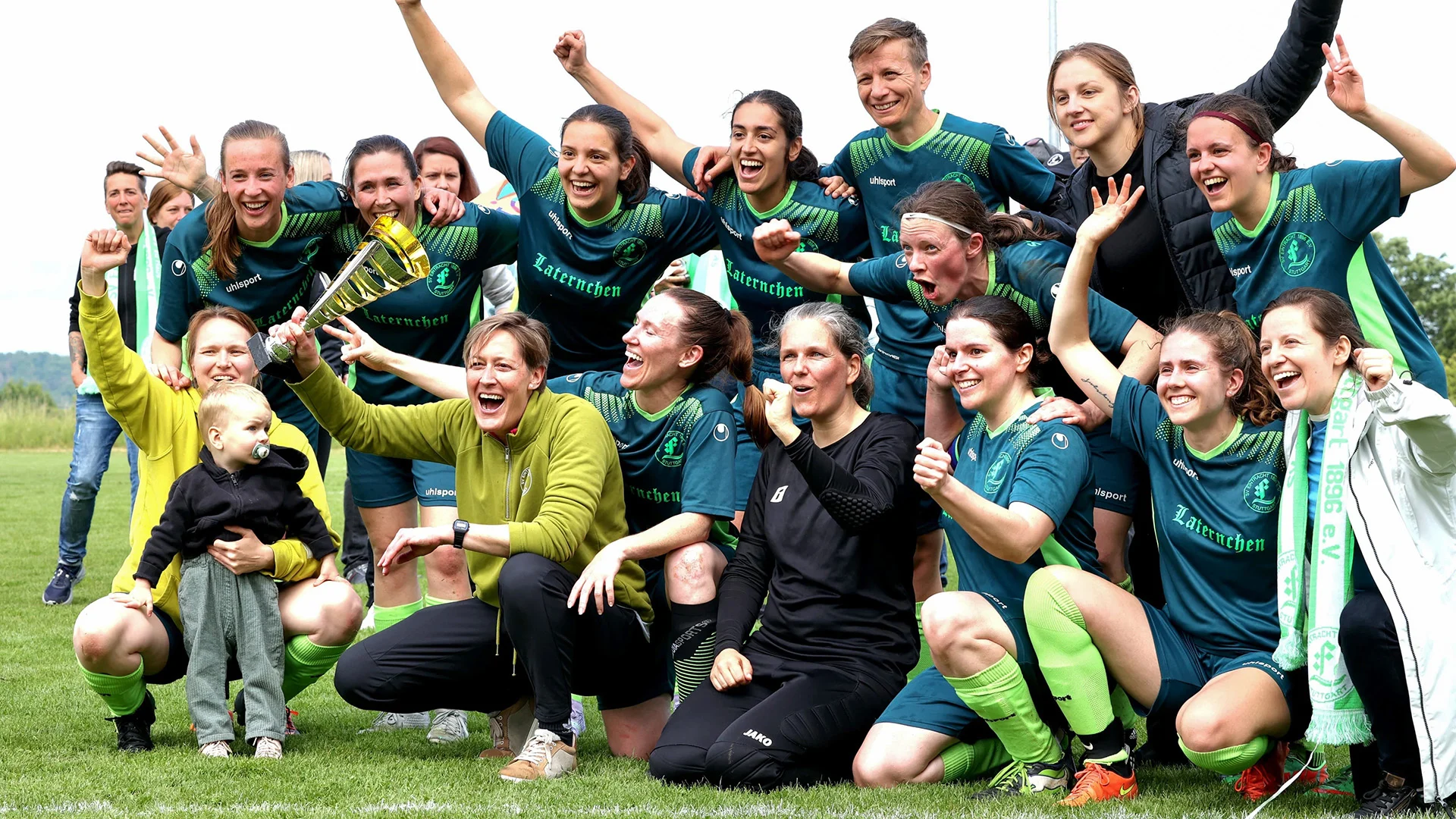 Siegerbild Eintracht Frauen